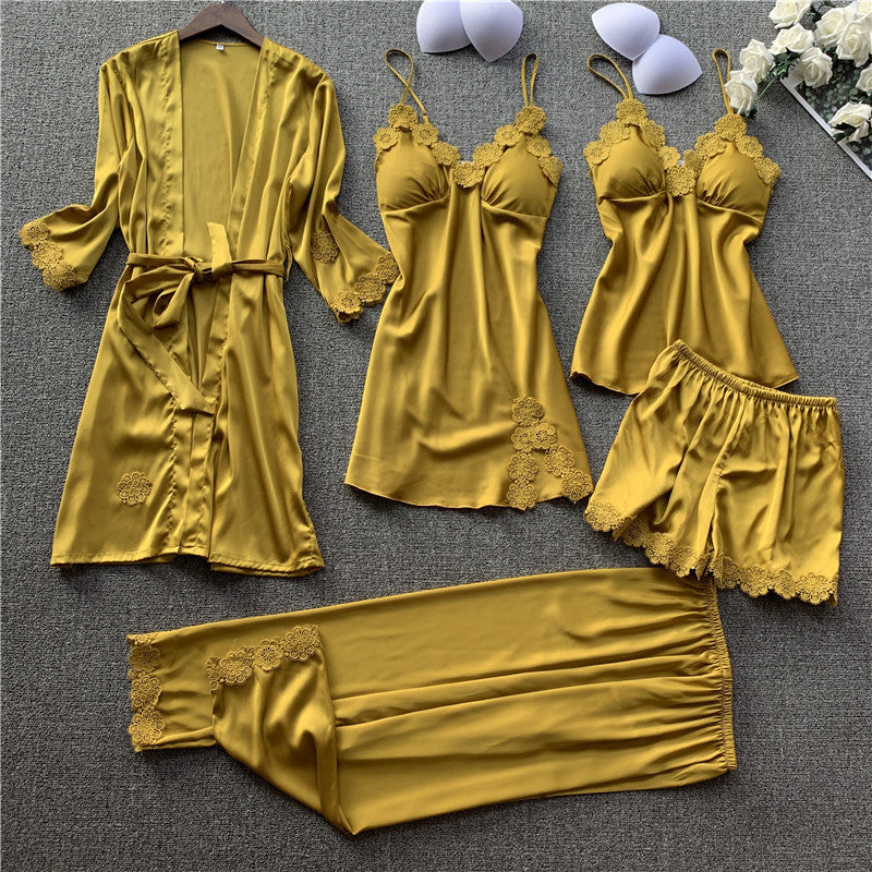 4 Ensemble de pyjama  en satin