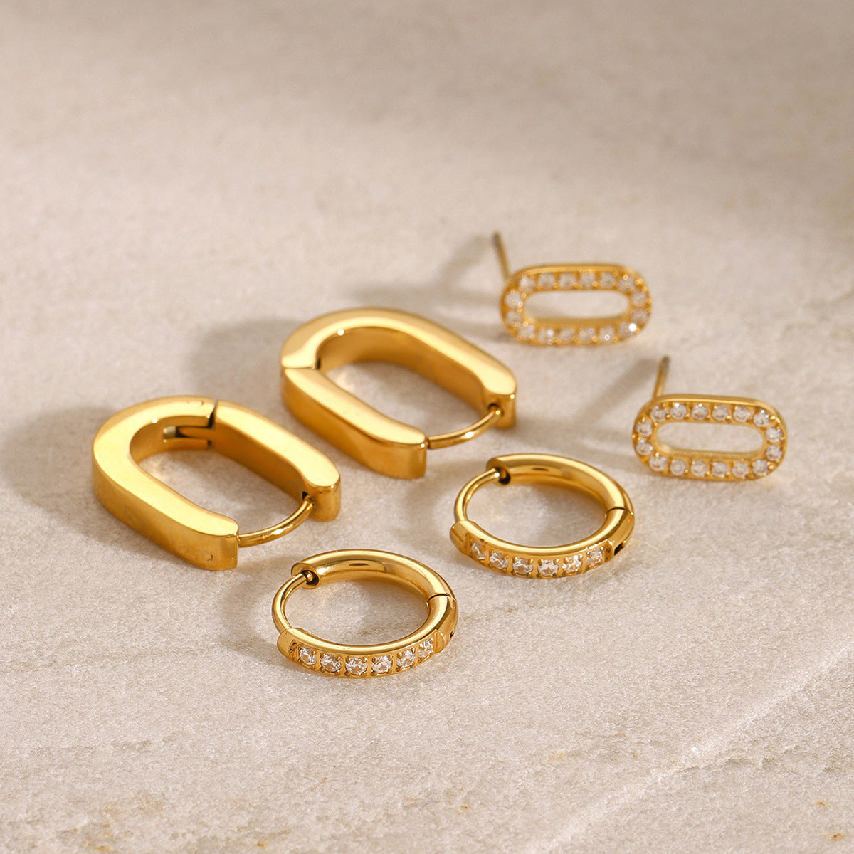 3 paire de différente boucle d'oreille